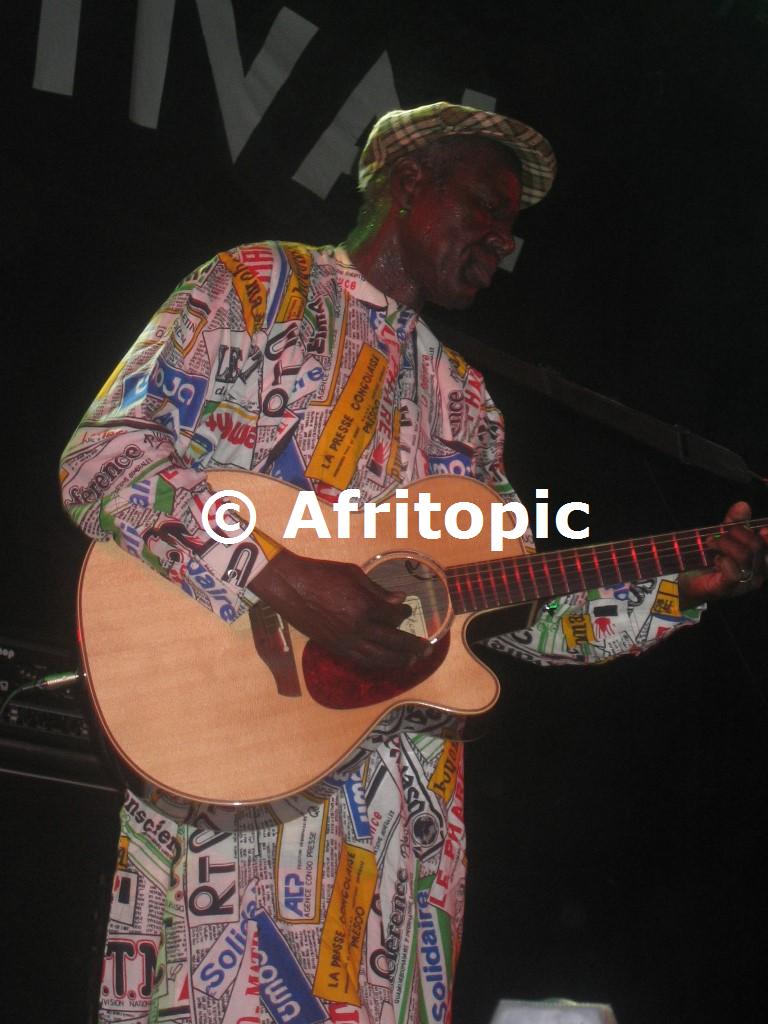 ../Images/AfricaFestival-26-27-28May05 043.jpg